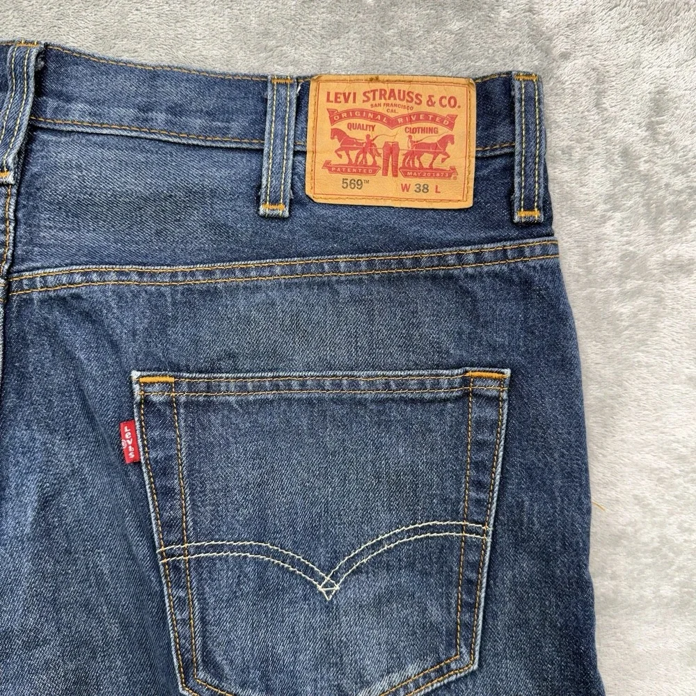 Levi's 569 Jean Loose Shorts Men's Size 38 Blue Denim Bermuda 90s Y2K